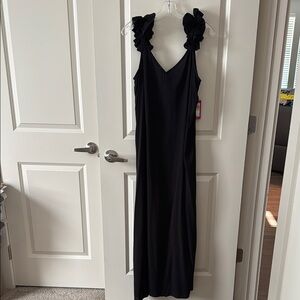 Vince Camuto Black Sleeveless Maxi Gown
